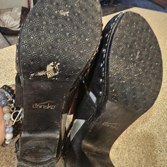 Dansko heels - Picture 3 of 3